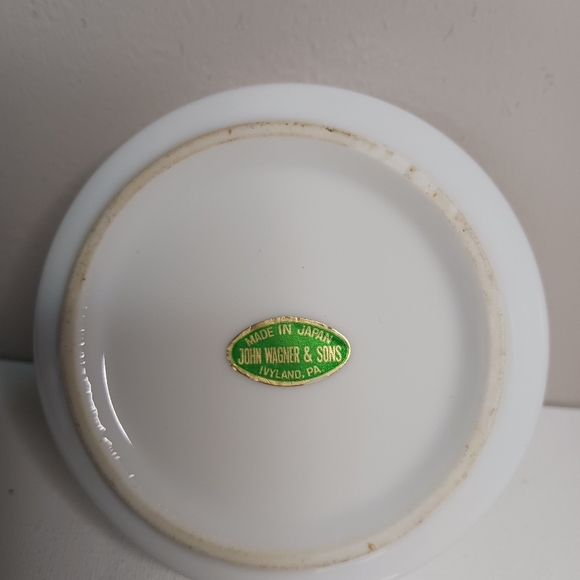 vintage John Wagner and Sons Ramekin dish fruit motive with gold trim - Picture 3 of 3